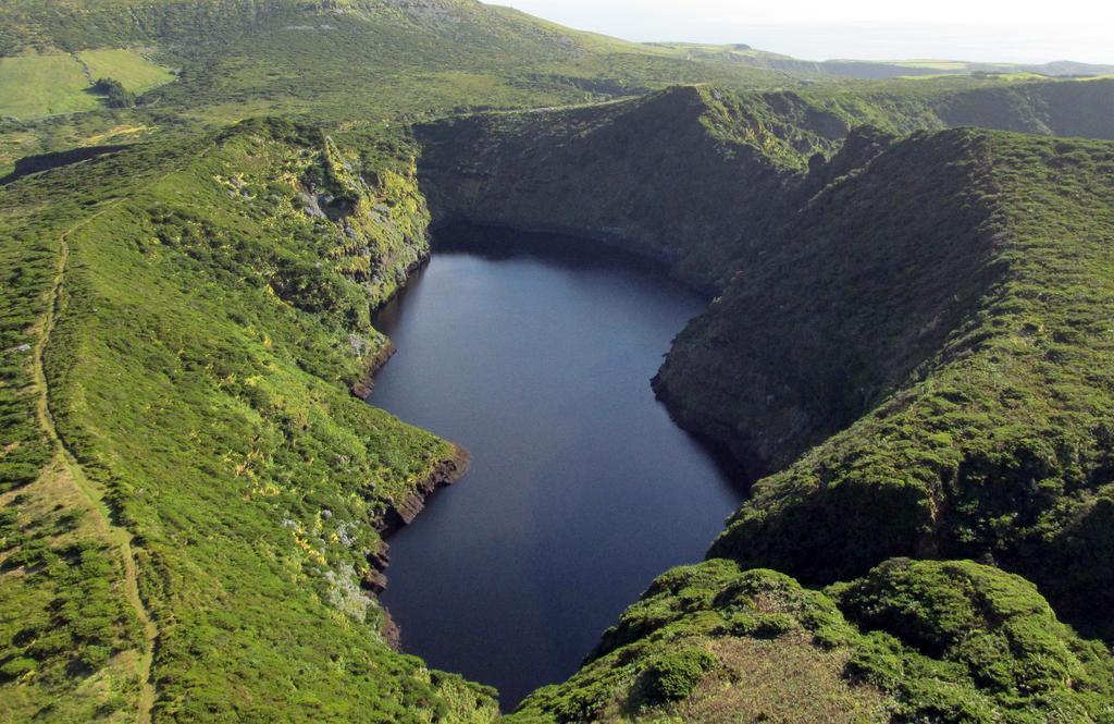 הוילה Lajes das Flores Sitio Da Assumada מראה חיצוני תמונה